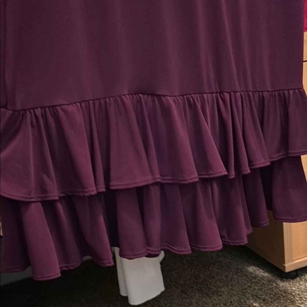 Elegant Purple Ruffle Hem Dress - Picture 2 of 5
